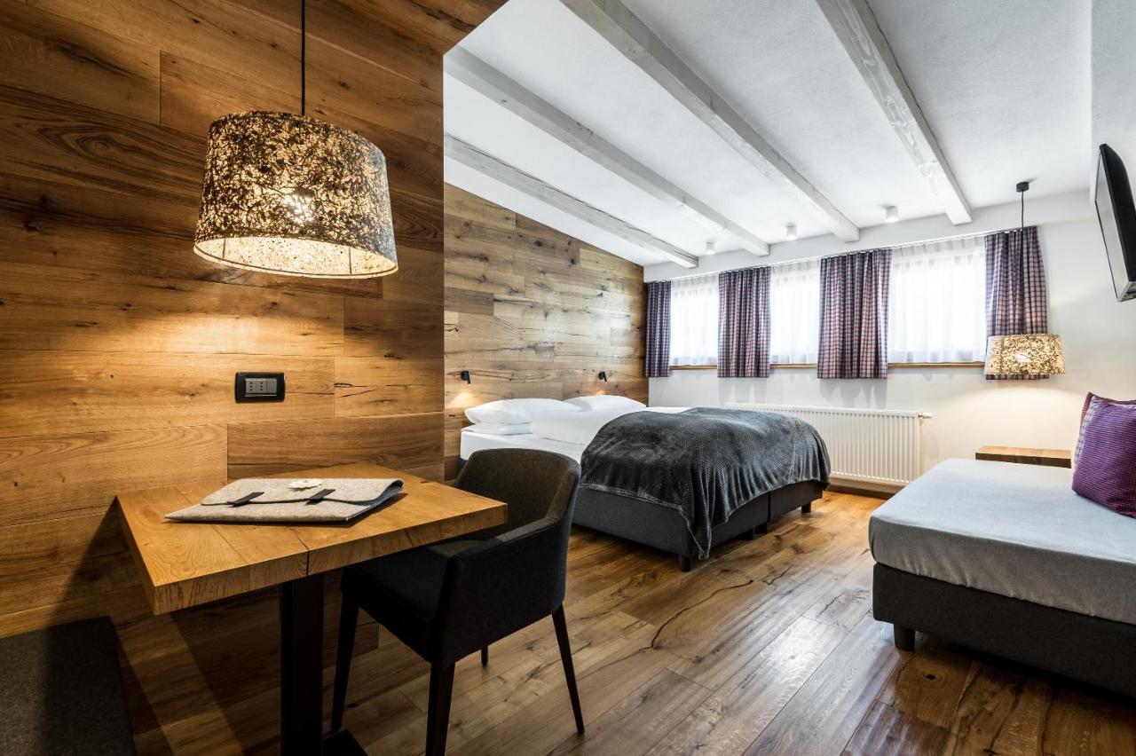 Hotel Pradat Kurfar Exterior foto